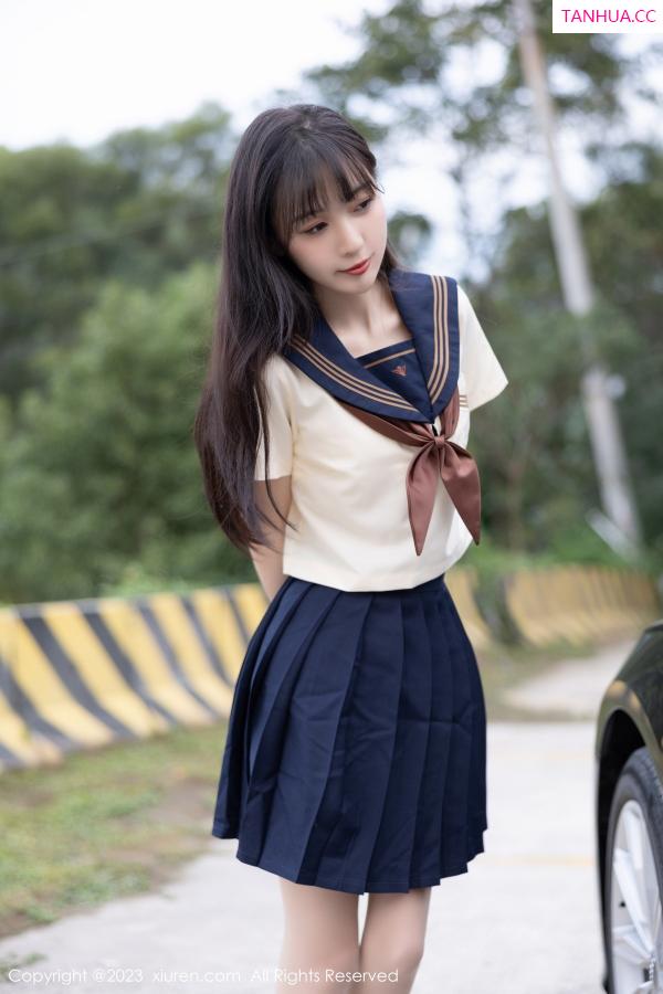 林星阑  [XiuRen]高清写真图 2023.01.12 No.6126 林星阑 制服美腿第6张图片